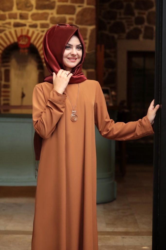 Robe Marron à Motifs Lys - Taille XL, Marque Lily, état Très Bon