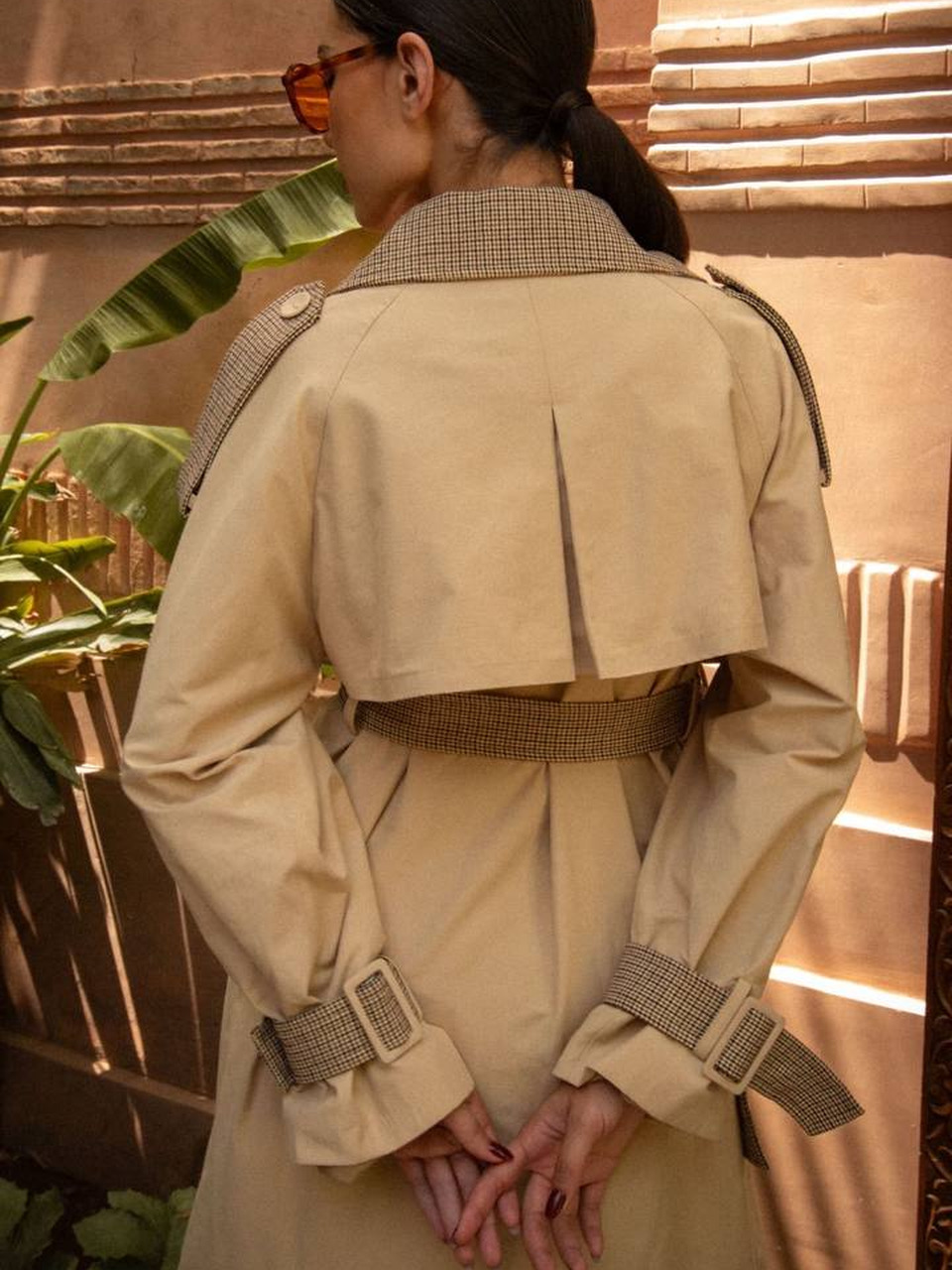 Trench beige à carreaux – Image 3